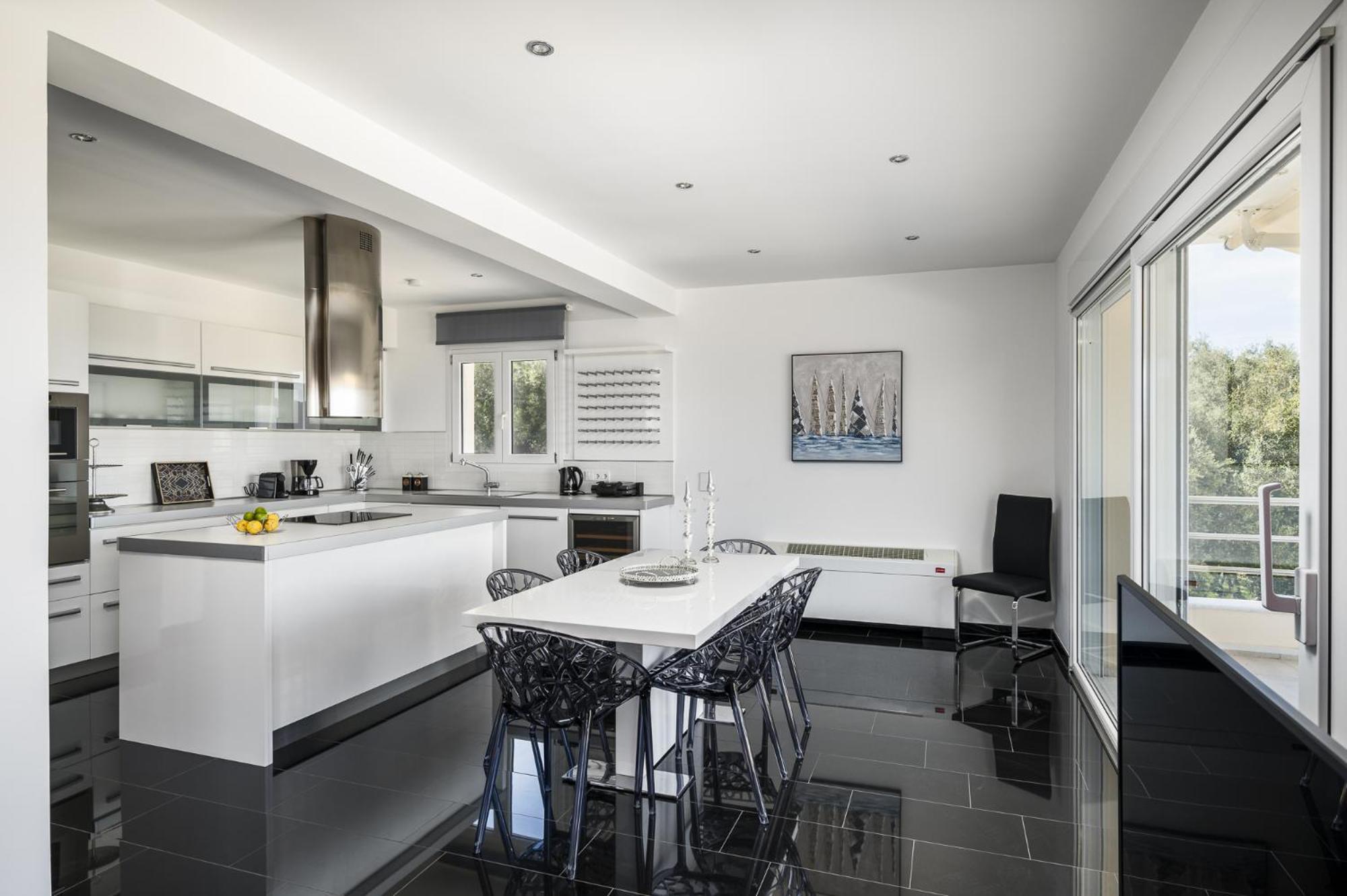 Appartement Euphoria Seaview Residences With Shared Pool By Konnect Gouviá