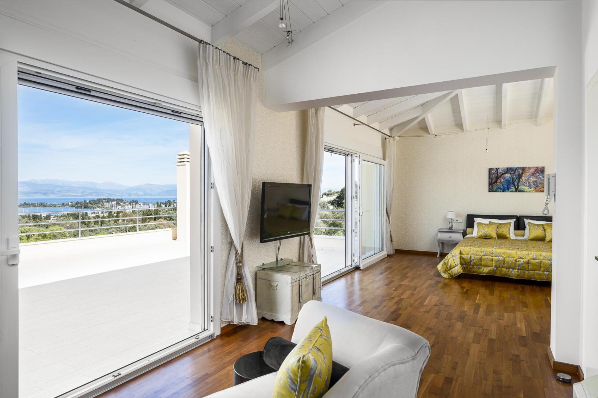 Euphoria Seaview Residences With Shared Pool By Konnect Appartement Gouviá